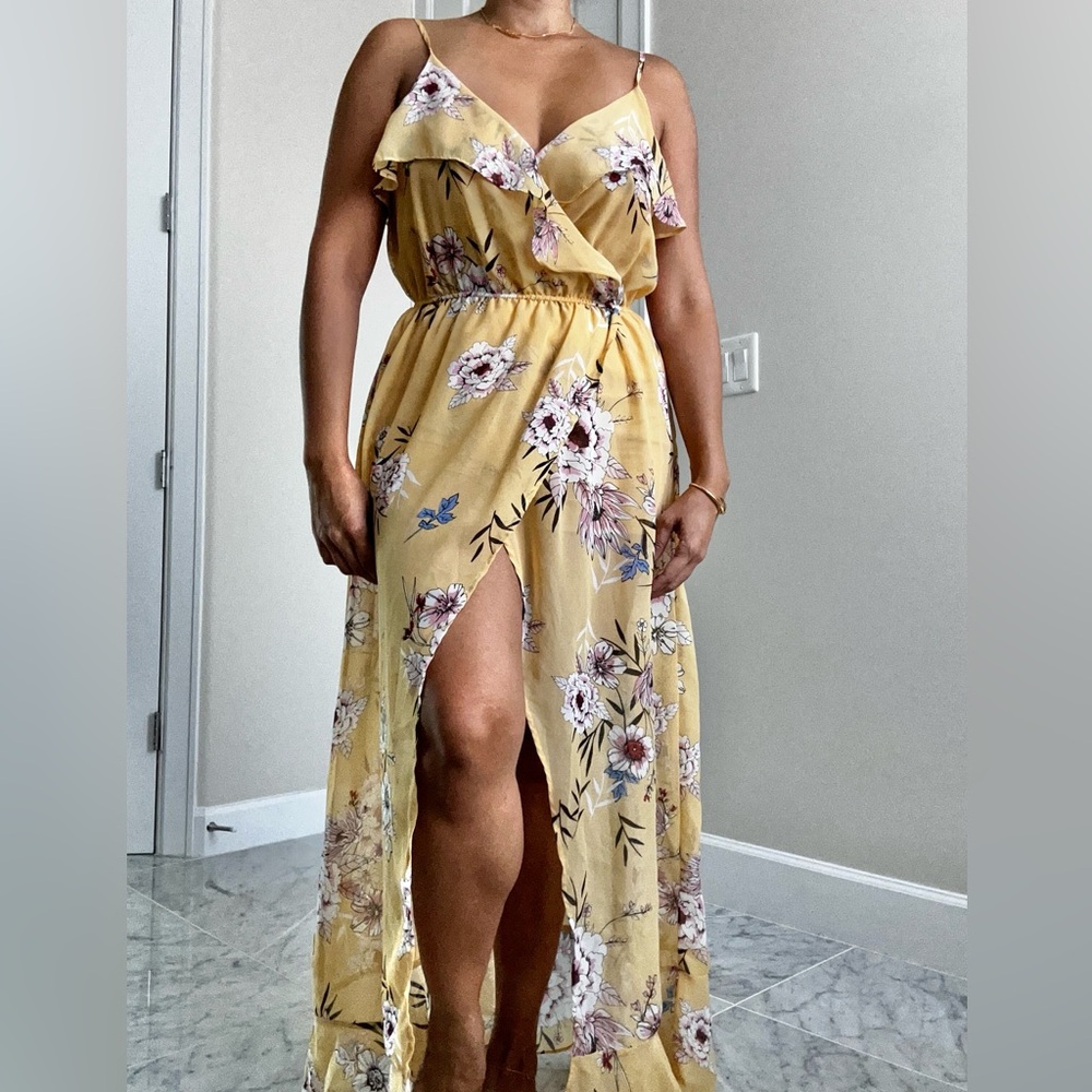 Women’s cute yellow floral strap long dress